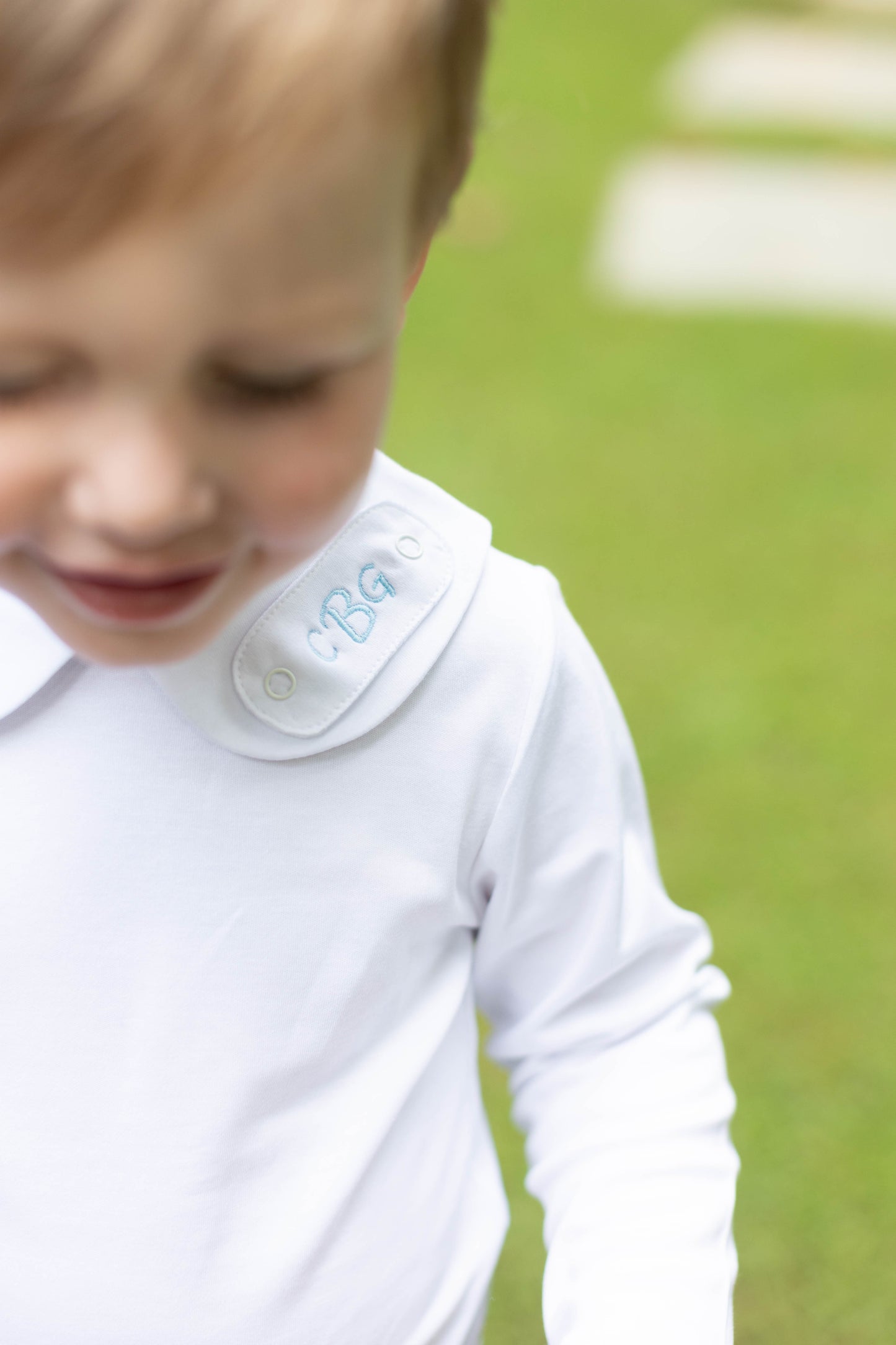 White Peter Pan Collared Long-Sleeved Shirt, Embroidery Tab | Little Gray Peach